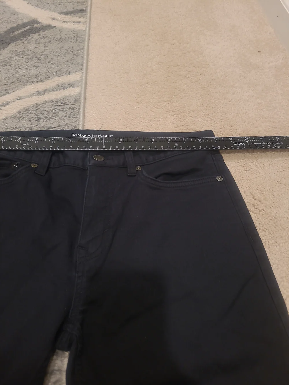 Banana Republic Traveler Jeans Mens 32x30 Black Slim Tapered Stretch Dark Wash